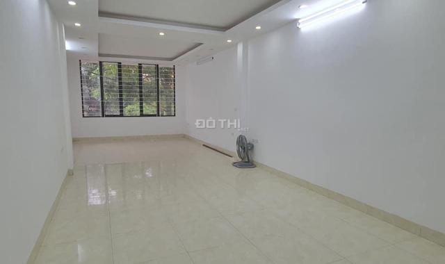 Bán nhà mặt phố Khương Đình, DT 7T * 62m2, thang máy, kinh doanh, giá 15 tỷ 5