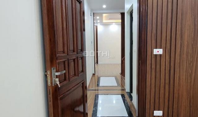 Bán nhà mặt phố Quan Nhân - Thanh Xuân, vỉa hè ôtô tránh 61m2 MT 6m 9 tỷ