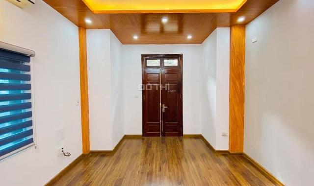 Bán nhà Phùng Hưng, Hà Đông, đường rộng ô tô tránh, 52m2, 5.5 tỷ