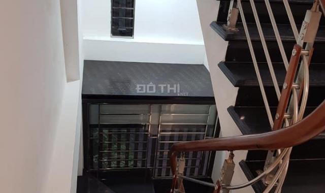 Bán gấp nhà MP Phan Kế Bính, Ba Đình, 60m2, 5 tầng, thang máy, MT 7m, 17,7 tỷ
