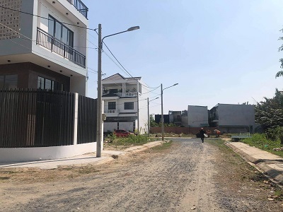 Chính chủ bán đất lô góc mặt tiền đường Nguyễn Duy Trinh, Phường Long Trường Quận 9