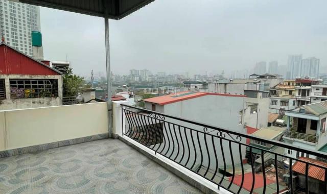 Siêu phẩm Kim Giang, Thanh Xuân, DT 6T * 40m2, mt 4m, ô tô vào nhà, giá 6 tỷ 2