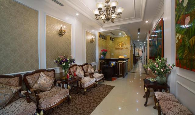 Khách Sạn mặt phố Vip Hoàn Kiếm, 7 tầng, 2 thang máy, Full nội thất.