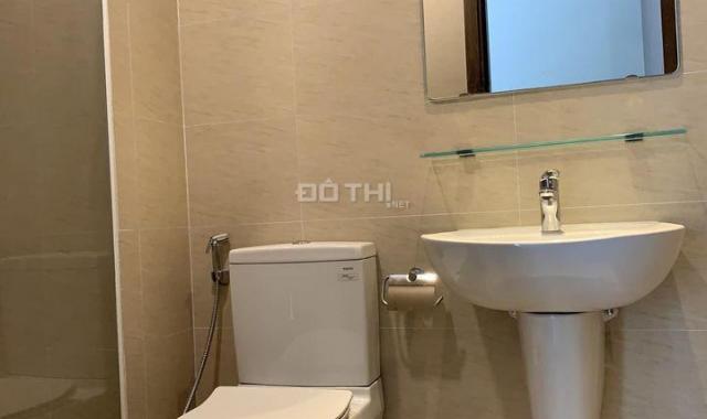 Bán gấp nhà HXH Hoàng Văn Thụ, vip Phú Nhuận, DTSD 204 m2, giá chỉ 9,4 tỷ