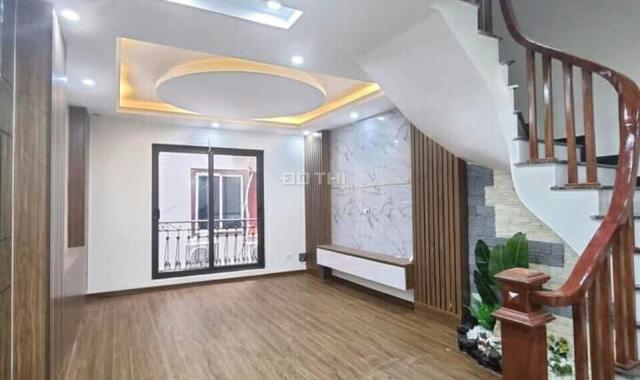 Bán nhà đẹp trên phố hiếm: 38m2 5 tầng giá chỉ 3.6 tỷ tại Chính Kinh, Thanh Xuân