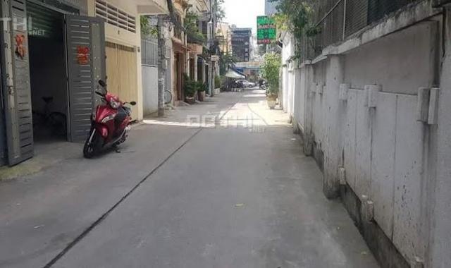 Bán nhà quận 10, đường Nguyễn Tri Phương, DT: 35m2, 1 trệt 2 lầu
