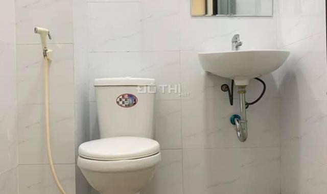 Bán nhà Nguyễn Trãi, ô tô đỗ sát nhà, sổ đẹp nở hậu, 25m2, 4 tầng, 2,38 tỷ