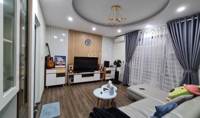 Chỉ 93tr/m2 có nhà 4 tầng, mới, đẹp, 100m ra phố Nguyễn Khang Cầu Giấy. Lh 0854984333