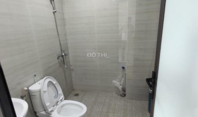 Cho thuê nhà đường Cầu Diễn, Bắc Từ Liêm, HN DT 90m2, 6T đường to 2 xe tải tránh nhau. Giá 30 tr/th