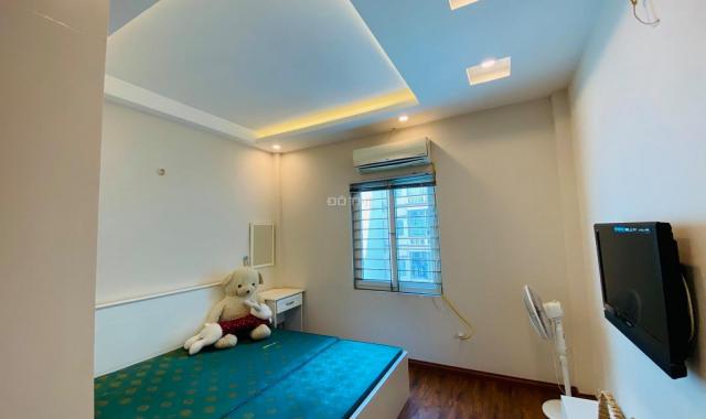 Nhà gần Ngã Tư Sở, 46m2, 5 tầng, kinh doanh 4,55 tỷ