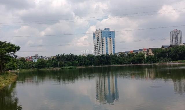 Bán biệt thự mặt hồ tại khu đô thị Vĩnh Hoàng, diện tích 210m2 nhà đẹp có thang máy