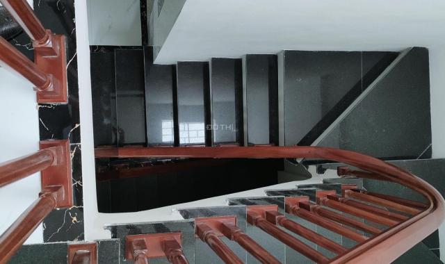 Nhà mặt phố Mai Động, thang máy, KD, cho thuê VP cực hót, DT 47 m2, giá nhỉnh 10 tỷ