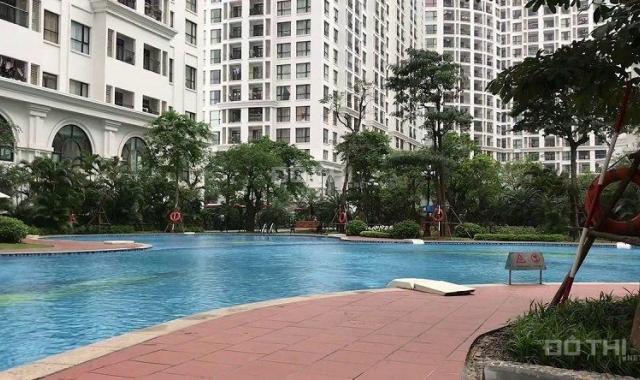 Do chuyển công tác vào Sài Gòn, tôi cần bán gấp căn hộ 26 tầng trung R1B Royal City, 150m2, 8.5 tỷ