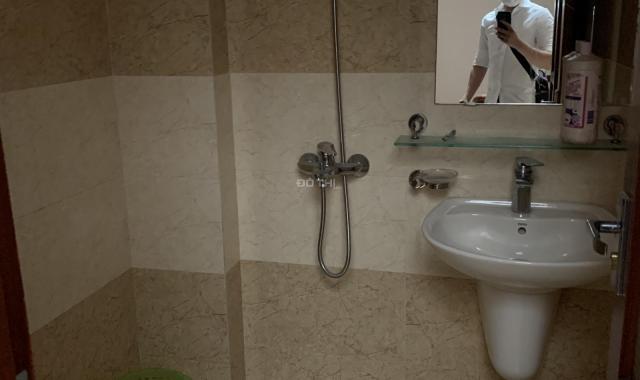 Cho thuê nhà đường Khuất Duy Tiến, Thanh Xuân, HN 70m2, 5 tầng, nhà mới hoàn thiện xong. 32 tr/th