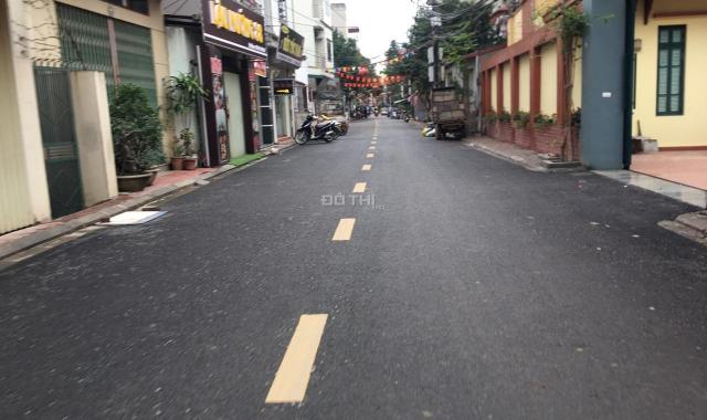 Bán đất mặt đường Cửu Việt 1 kinh doanh sầm uất, sinh viên qua lại đông đúc