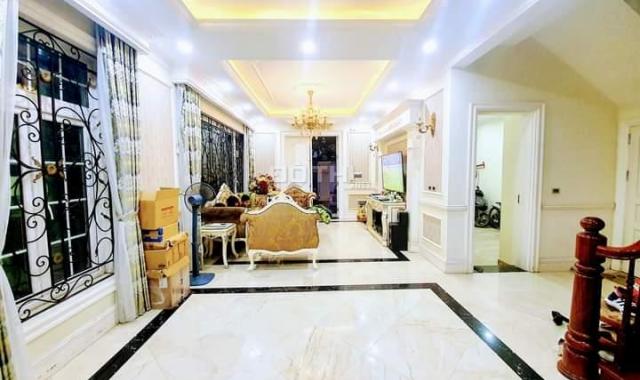 Bán nhà riêng tại đường Triệu Việt Vương,110m , 9 tầng , giá 76 tỷ vị trí đẹp nhất phố