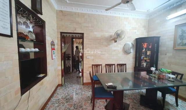 Bán nhà phố Nguyễn Ngọc Vũ Cầu Giấy 110m2 4 tầng mặt tiền 4,8m