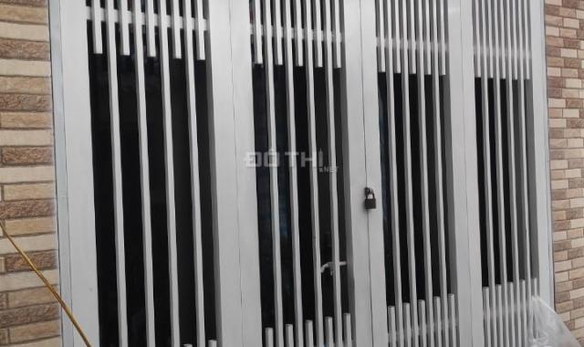 Bán nhà Ngọc Hồi, cách BX Nước Ngầm 500m, DT 70m2, ô tô đỗ cửa. Lh 0906555577