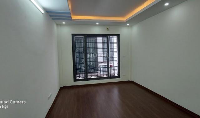 Cần bán nhà 5 tầng tại Trung Văn - Nam Từ Liêm, 32m2, gần chợ Trung Văn, ô tô cách 50m. 0984672007