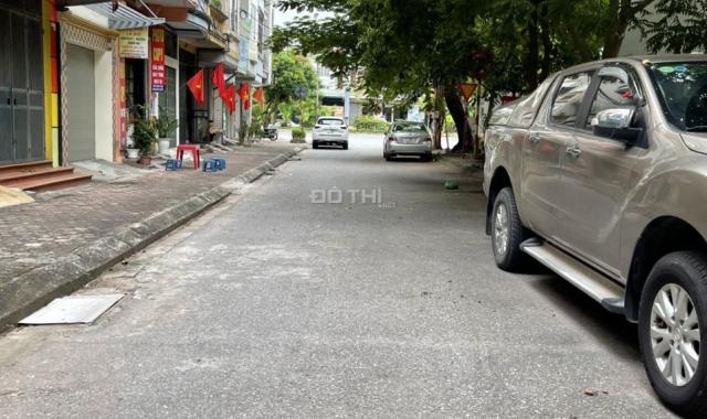 Hiếm bán đất Sài Đồng ô tô tránh, sổ phân lô, gần chợ kinh doanh