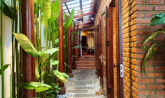 Cần bán căn villa nhà gỗ 3 phòng - hồ bơi siêu đẹp tại biển Tân Thành - An Bàng - Hội An