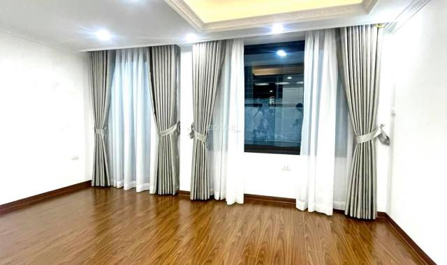 Bán nhà mặt phố gần 50m2 x 3 tầng, Đại La, Hai Bà Trưng, kinh doanh bất chấp loại hình sinh lời cao