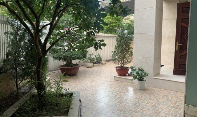 Cho thuê biệt thự siêu đẹp 280m2 đủ đồ tại T1 Ciputra, Tây Hồ, Hà Nội