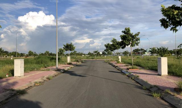 Cần bán thửa đất đường Số 20 KDC Tây Nam thị trấn Thủ Thừa Long An