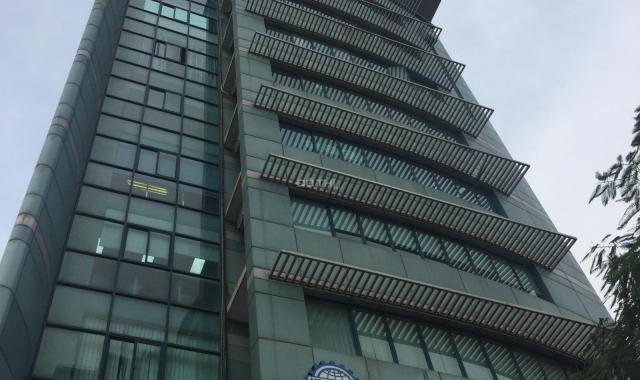 Cần bán nhà mặt phố Vũ Ngọc Phan, mặt tiền 7m, vị trí đẹp, hoàn thiện đầy đủ, đã có thang máy