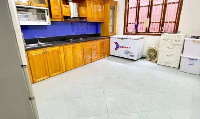 Cho thuê nhà Núi Trúc 6 tầng full đồ đẹp đúng như hình ảnh