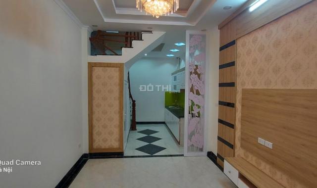 Cần bán nhà 5 tầng tại Trung Văn, 32m2, gần chợ Trung Văn, cách đường ô tô 50m. LH 0984672007