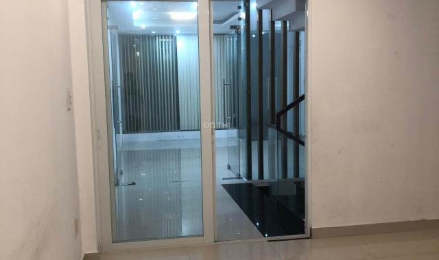 Cho thuê nhà Him Lam quận 7 giá 33 triệu/tháng, có thang máy, nội thất cao cấp mới đẹp