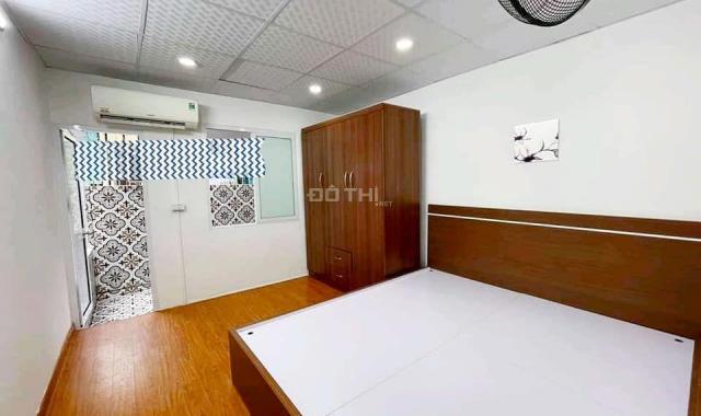 Bán căn hộ 50m2, 2 ngủ, đẹp và hiếm, vị trí trung tâm, Nguyên Hồng, Đống Đa, 1,55 tỷ, 0869622835