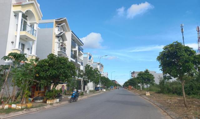 Bán đất chính chủ khu vực Phạm Văn Hai Bình Chánh sổ hồng riêng giá chỉ từ 38 triệu/m2