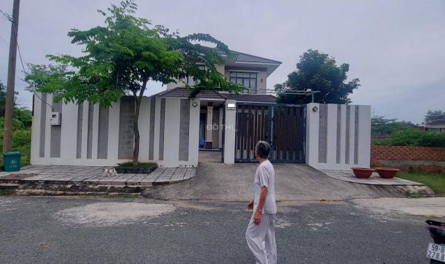 Bán nhà đẹp đại học Bách khoa đường Nguyễn Duy Trinh gần chợ Phú Hữu (420m2) 20 tỷ