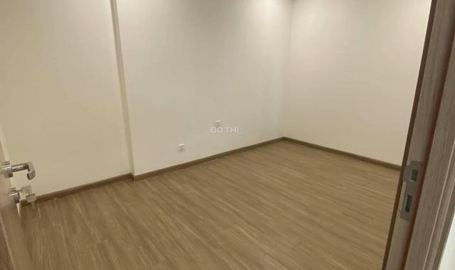 Bán gấp căn hộ chung cư 3 phòng ngủ 2vs 75m2 giá 2.3 tỷ view công viên, sông cát trắng, Vinuni
