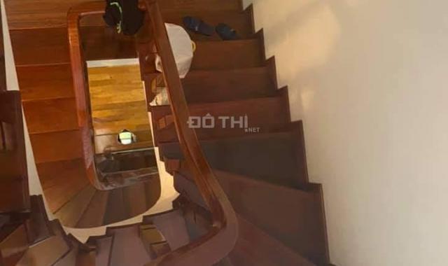 Nhà Âu Cơ 3.5 tỷ - 5 tầng - ngõ ba gác 20m ra ô tô
