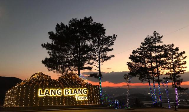 Langbiang Town - Nhượng lại 2 nền Biệt thự đẹp, sát trung tâm thương mại, đã có sổ đỏ giá 15,5tr/m2