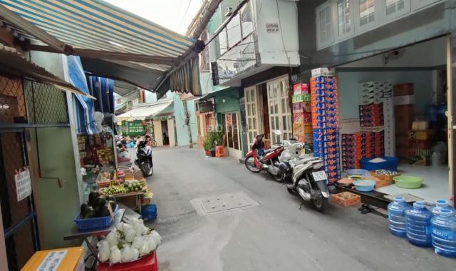 Nhà 3 tấm 3PN 2WC, hẻm thông 5m vào 4 căn tới nhà, gần vòng xoay Phú Lâm Quận 6