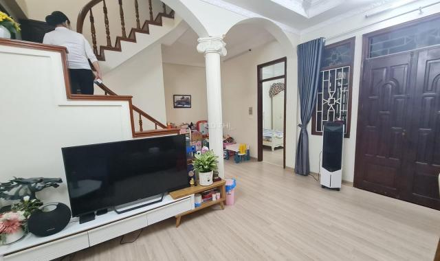 Mặt ngõ ô tô, Trung Liệt, Đống Đa, 96,2m2, 4 tầng, 15,5 tỷ