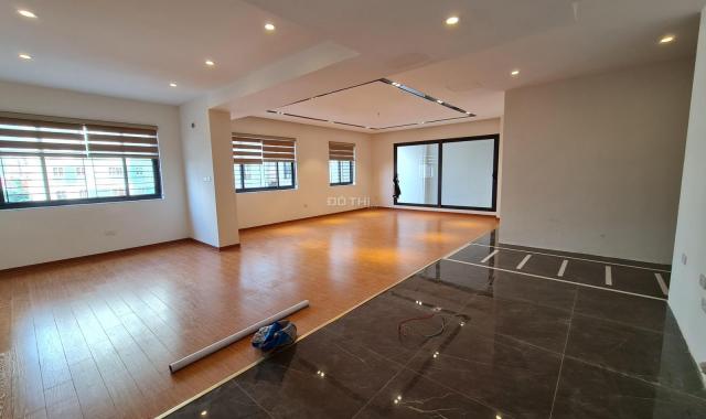 Bán căn hộ CC Rainbow Linh Đàm 136.6m2, SĐ để ở làm văn phòng đều được, giá 3.8 tỷ sửa lại mới tinh