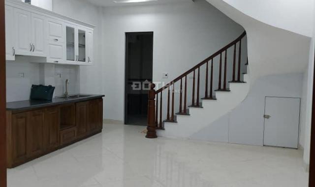 Nhà đẹp ở ngay Mễ Trì, 39m2, 5 tầng, mặt tiền đẹp, ngõ đẹp, lô góc, gần ô tô, 3,7 tỷ