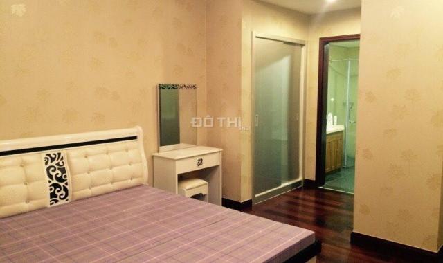 Chuyển nhà, cần bán căn hộ 126m2, 2 PN, đủ đồ tốt, 5 tỷ, chung cư Royal City Thanh Xuân