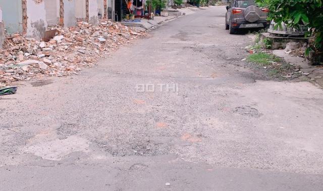 Bán lô đất vuông vắn hẻm xe hơi 935 Huỳnh Tấn Phát Phường Phú Thuận Quận 7, DT 4*18m