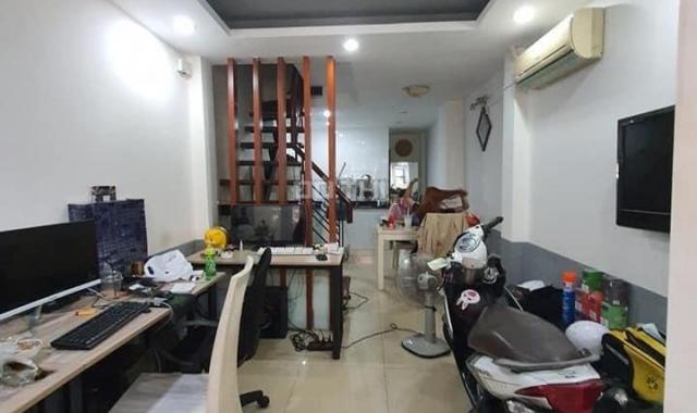 Bán nhà đường Nguyễn Cảnh Chân, Quận 1, giá rẻ, 35m2, 1 lầu, 3 PN