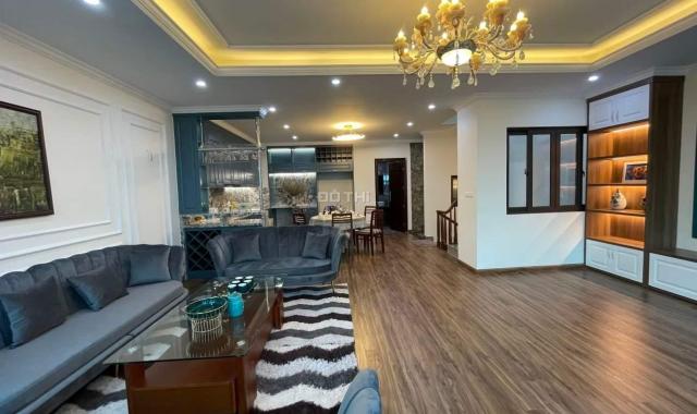 Bán tòa nhà văn phòng, căn hộ, thang máy, ô tô, Hoàng Quốc Việt, Cầu Giấy, 80m2, 9T, mt 7,3m