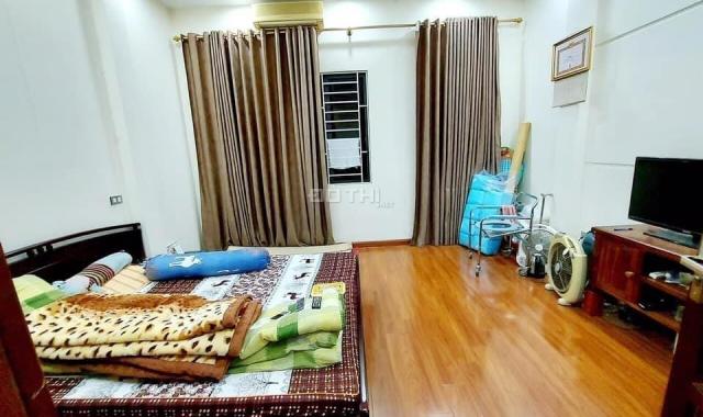 Trong tuần vợ chồng tôi cần bán nhà sau nhà mặt phố 120 Dương Văn Bé 37m2 x 5T, Hai Bà Trưng