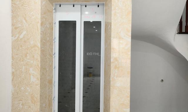 Bán nhà mặt phố Xuân Đỉnh - Ô chờ thang máy - KD sầm uất - 42m2 x 5 tầng. Giá 6,84 tỷ