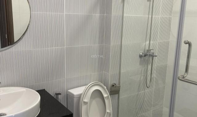 Cho thuê căn 2PN 2WC 62m2, bao phí quản lý 1 năm, full nội thất