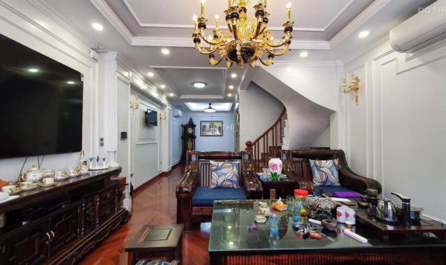 Cần bán nhà tại MP Trần Cung 47m2 x 8 tầng x mặt tiền 4.5m x 15 tỷ Từ Liêm
